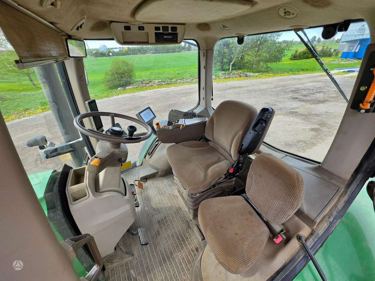 John Deere 7230R, traktori