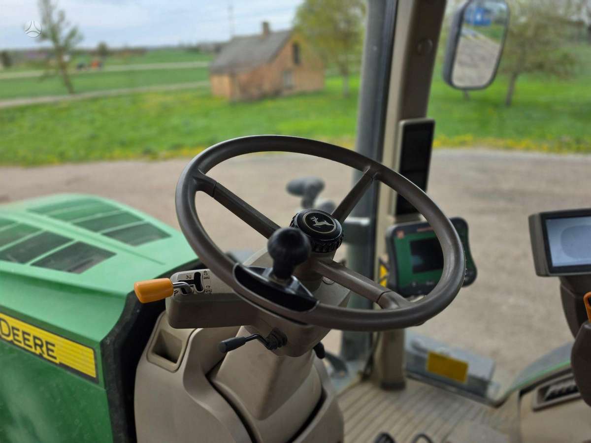 John Deere 7230R, traktoriai