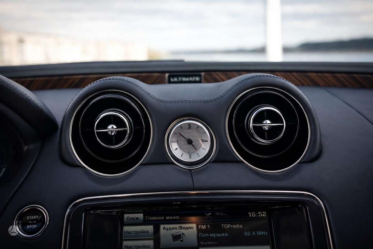 Jaguar XJ, 3.0 l., Седан