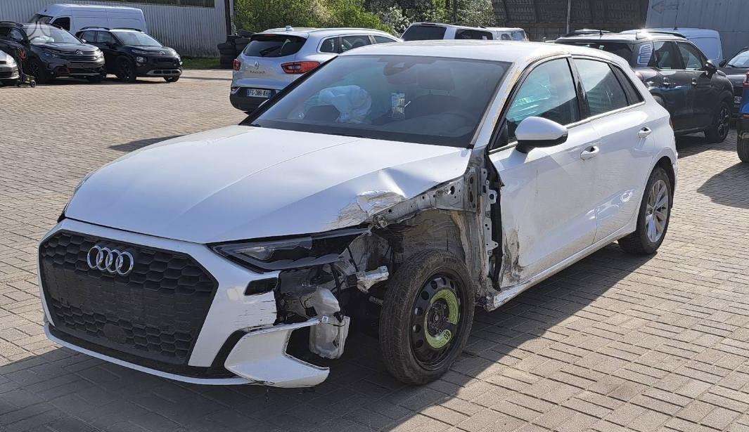 Audi A3, 1.0 l., Хэтчбек