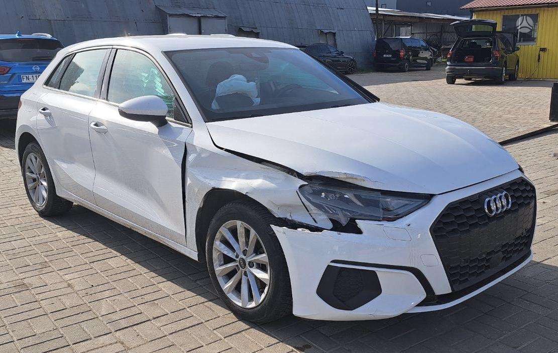 Audi A3, 1.0 l., Хэтчбек