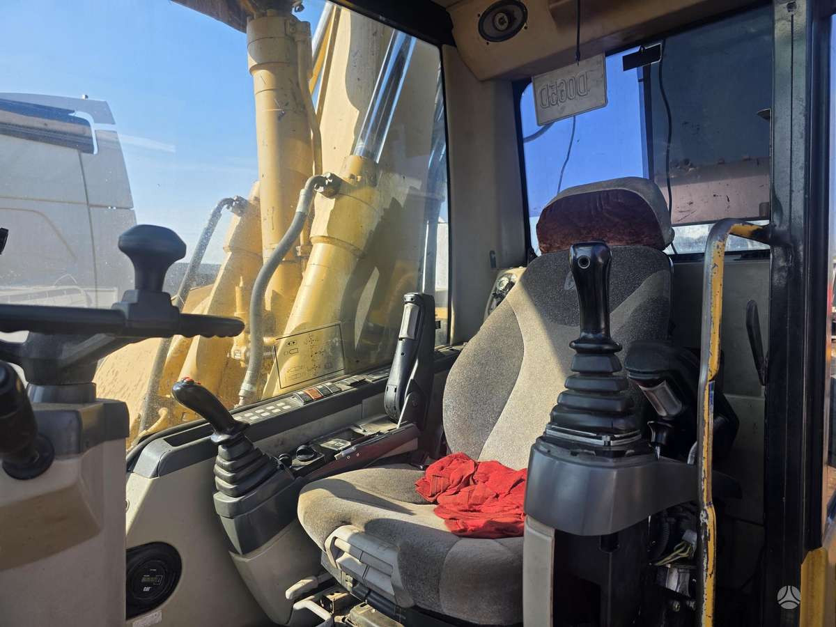 Caterpillar 313C, ekskavatori