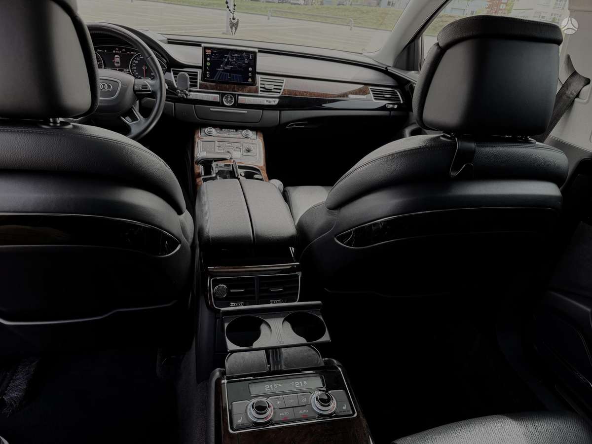 Audi A8 L, 4.0 l., Седан
