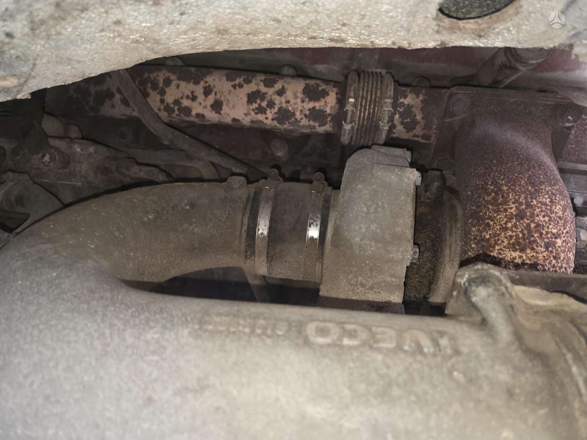 Iveco 260EH, platformas