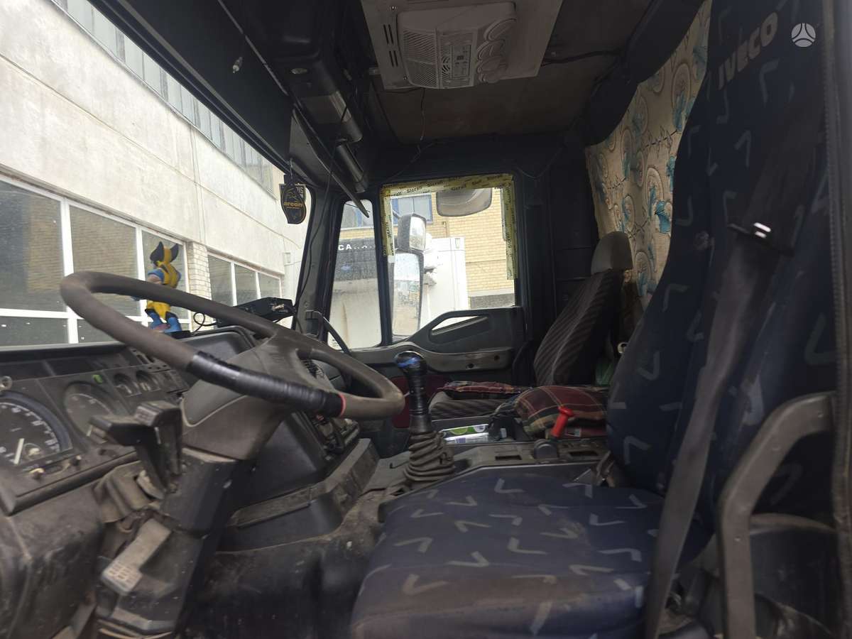 Iveco 260EH, platformas