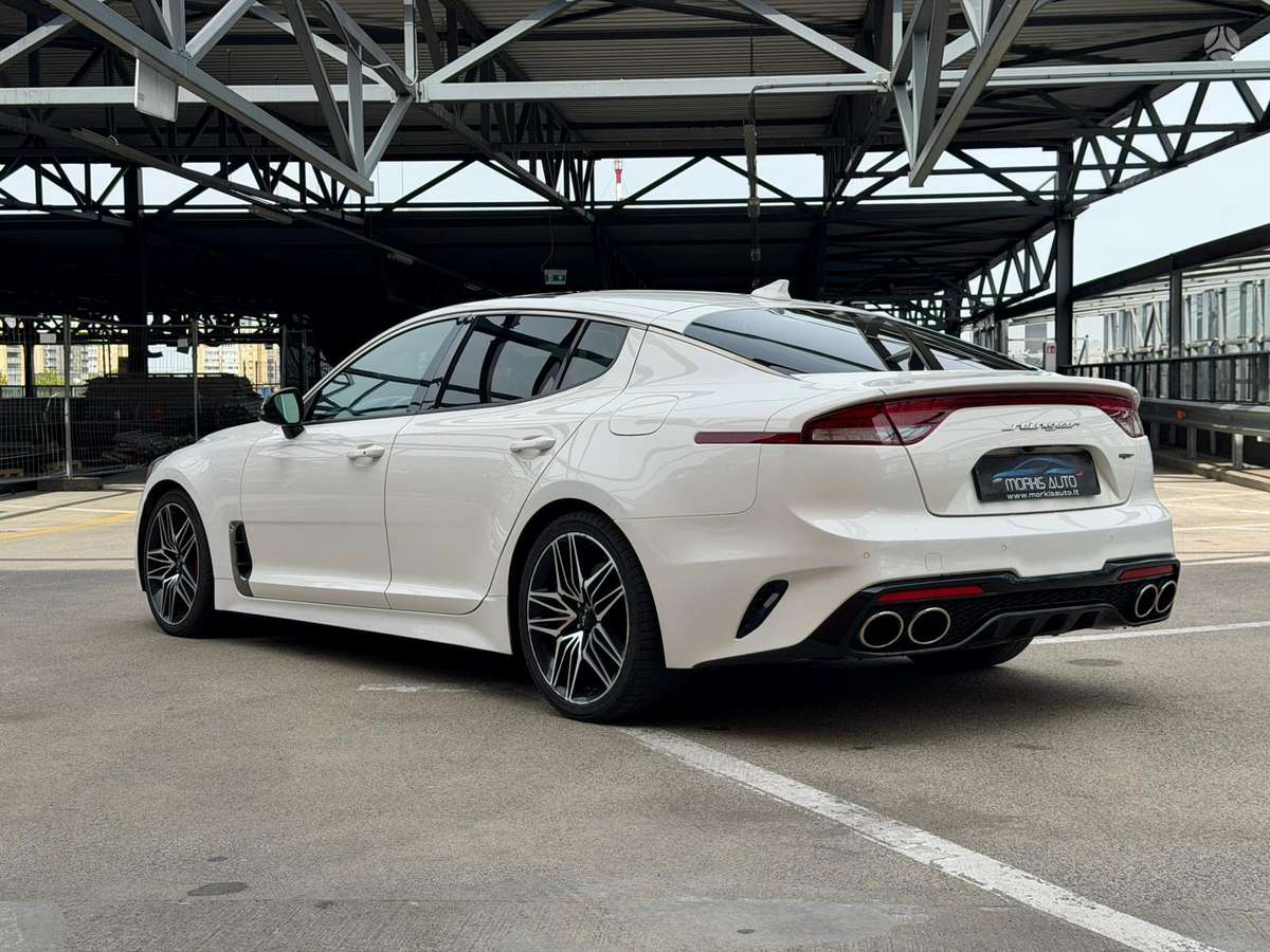 Kia Stinger, 3.3 l., hatchback