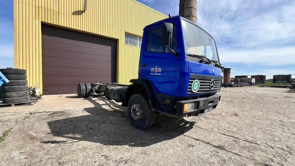 Mercedes-Benz 1324, trucks