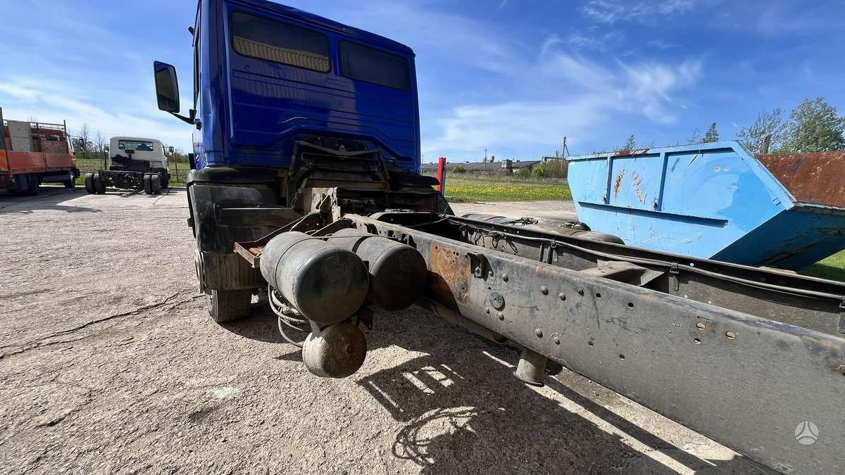 Mercedes-Benz 1324, trucks