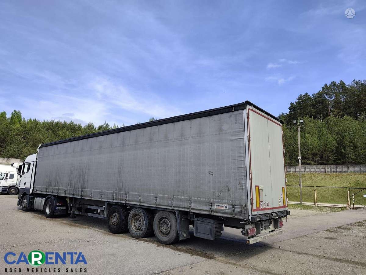 Schmitz SCS 24, užuolaidinės / tentinės