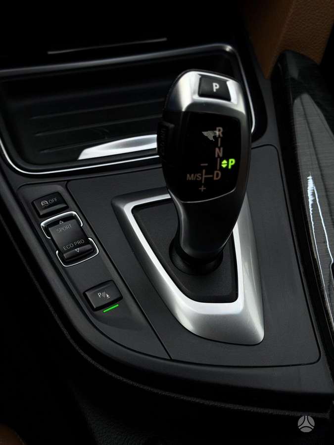 BMW 318 Gran Turismo, 2.0 l., hatchback