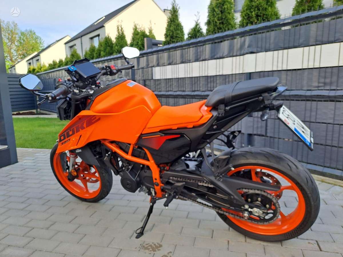 KTM Duke 390cc, street / classic
