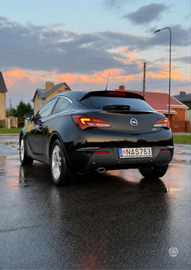 Opel Astra, 1.6 l., Хэтчбек