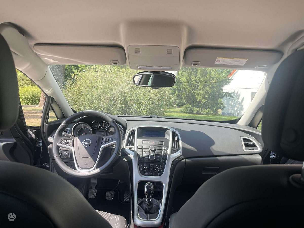 Opel Astra, 1.6 l., hatchback