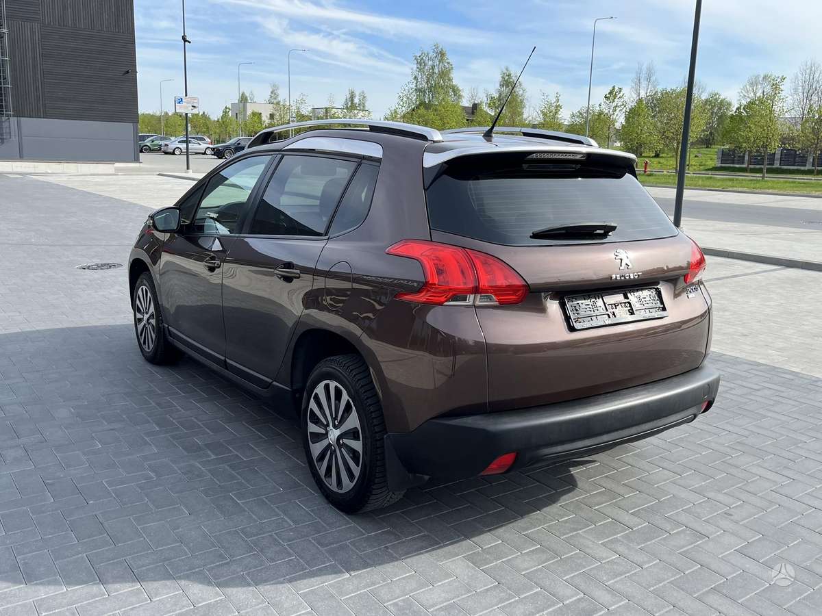 Peugeot 2008 - 5