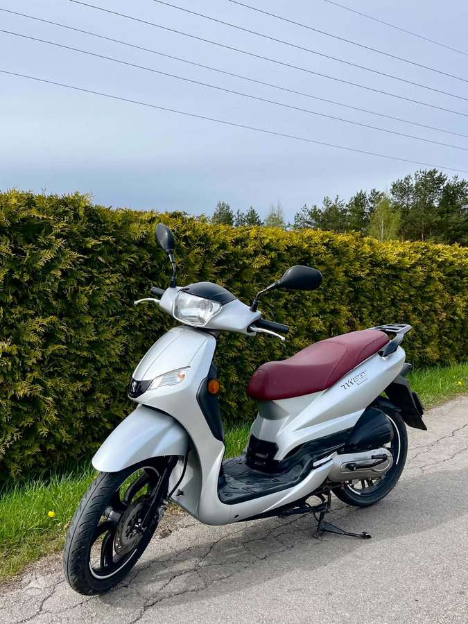 Peugeot Tweet 50cc, scooters / mopeds
