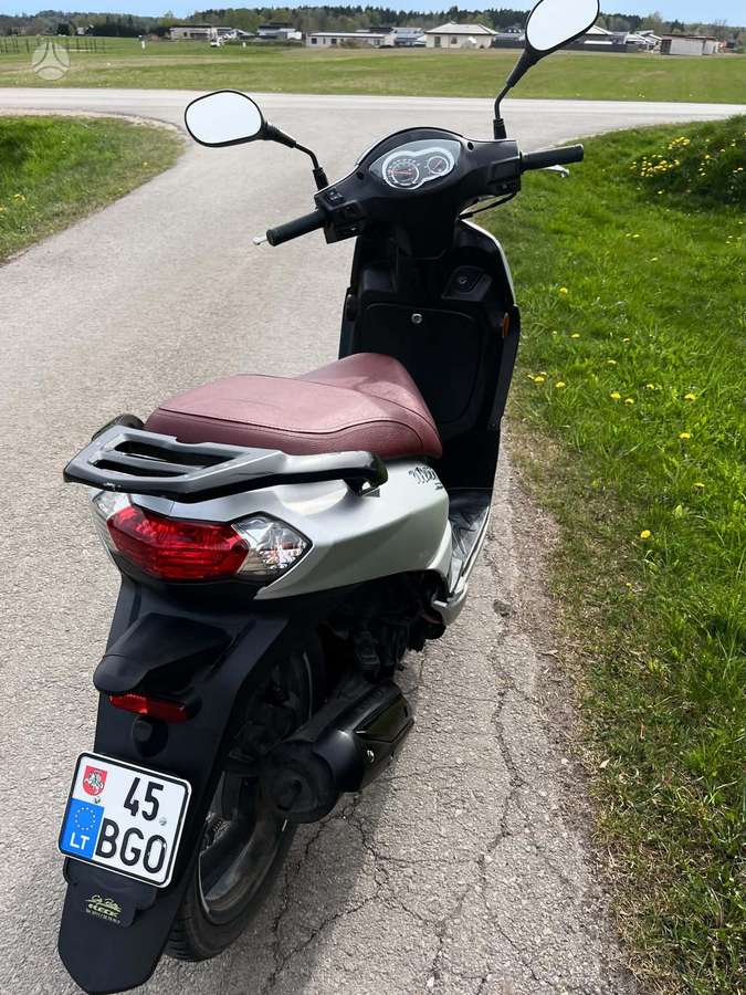 Peugeot Tweet 50cc, scooters / mopeds