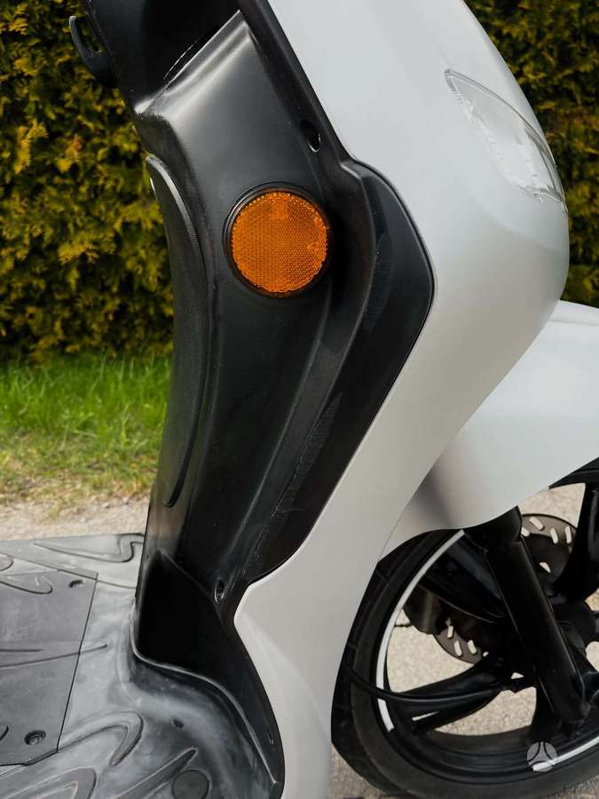 Peugeot Tweet 50cc, scooters / mopeds