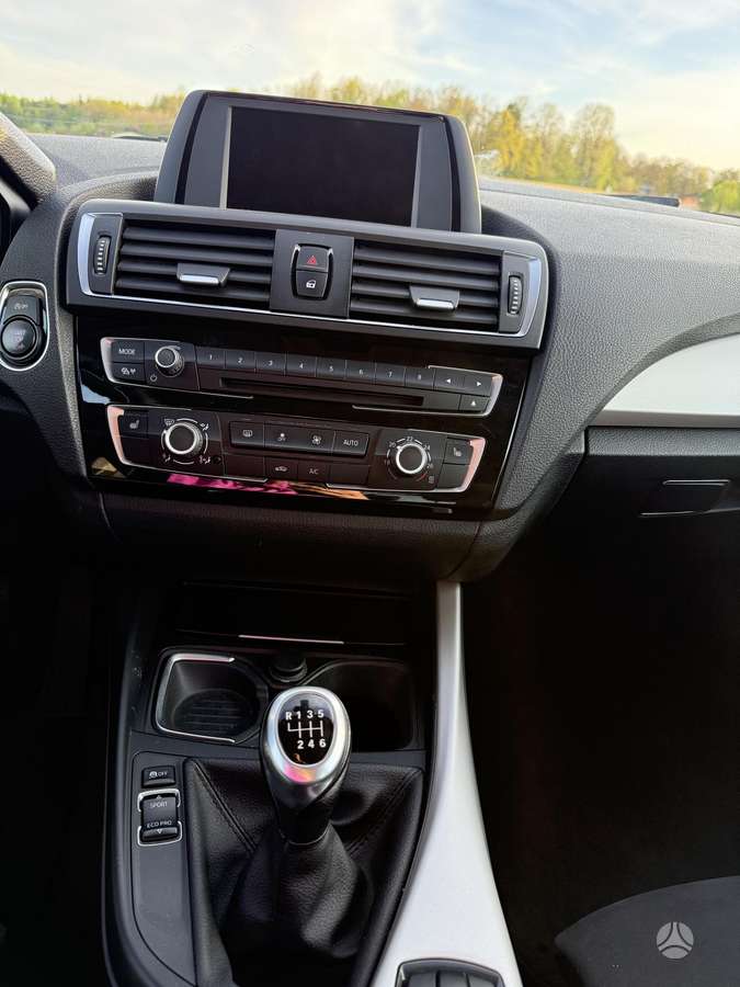 BMW 116, 1.5 l., hatchback