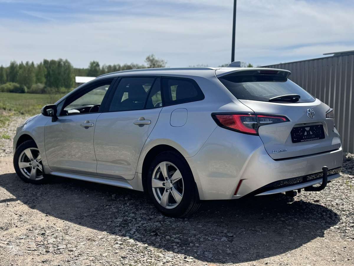 Toyota Corolla, 1.2 l., Универсал