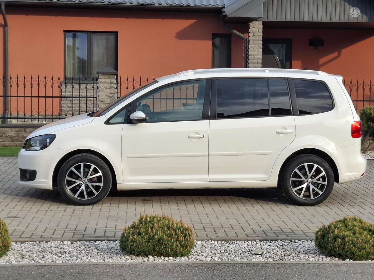 Volkswagen Touran - 2