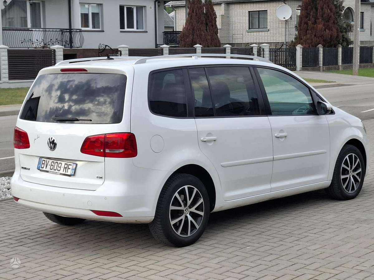 Volkswagen Touran - 5