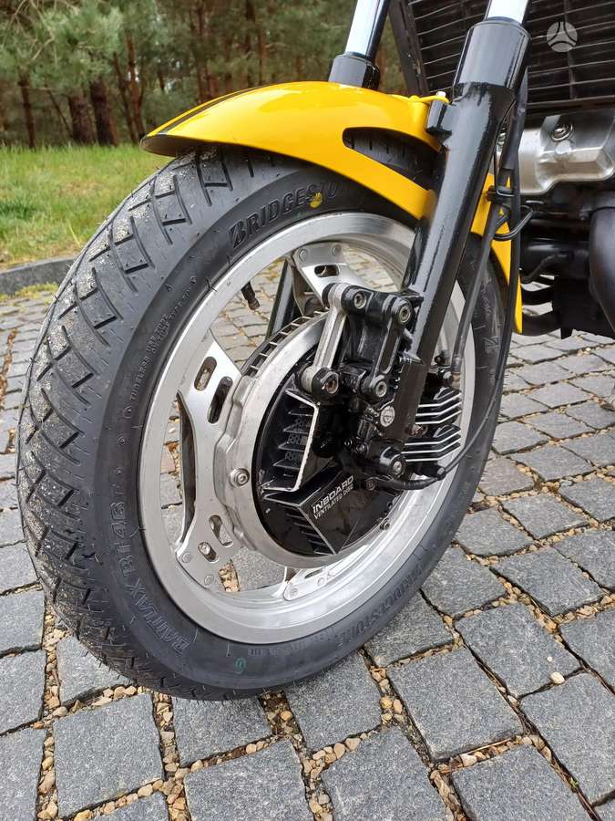 Honda VF 400cc, street / classic