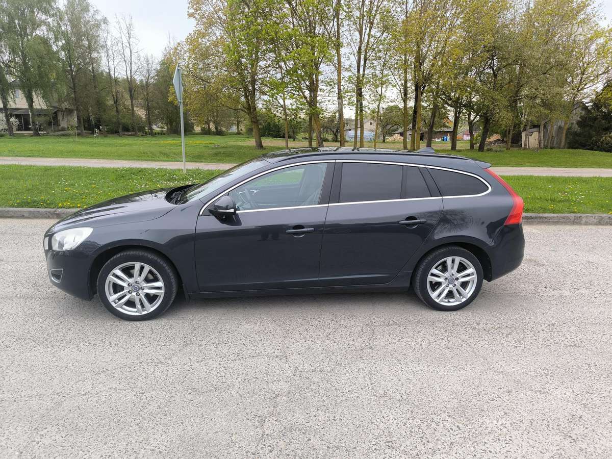 Volvo V60, 1.6 l., universalas