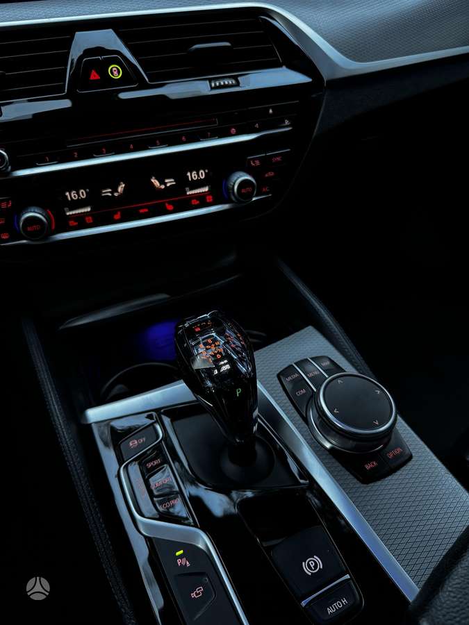 BMW 520, 2.0 l., Универсал
