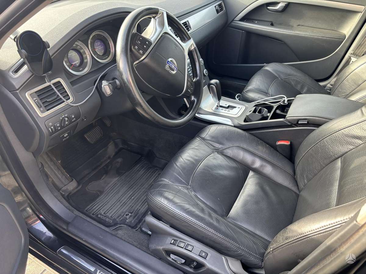 Volvo V70, 2.0 l., Универсал