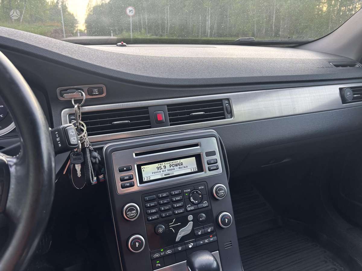 Volvo V70, 2.0 l., Универсал