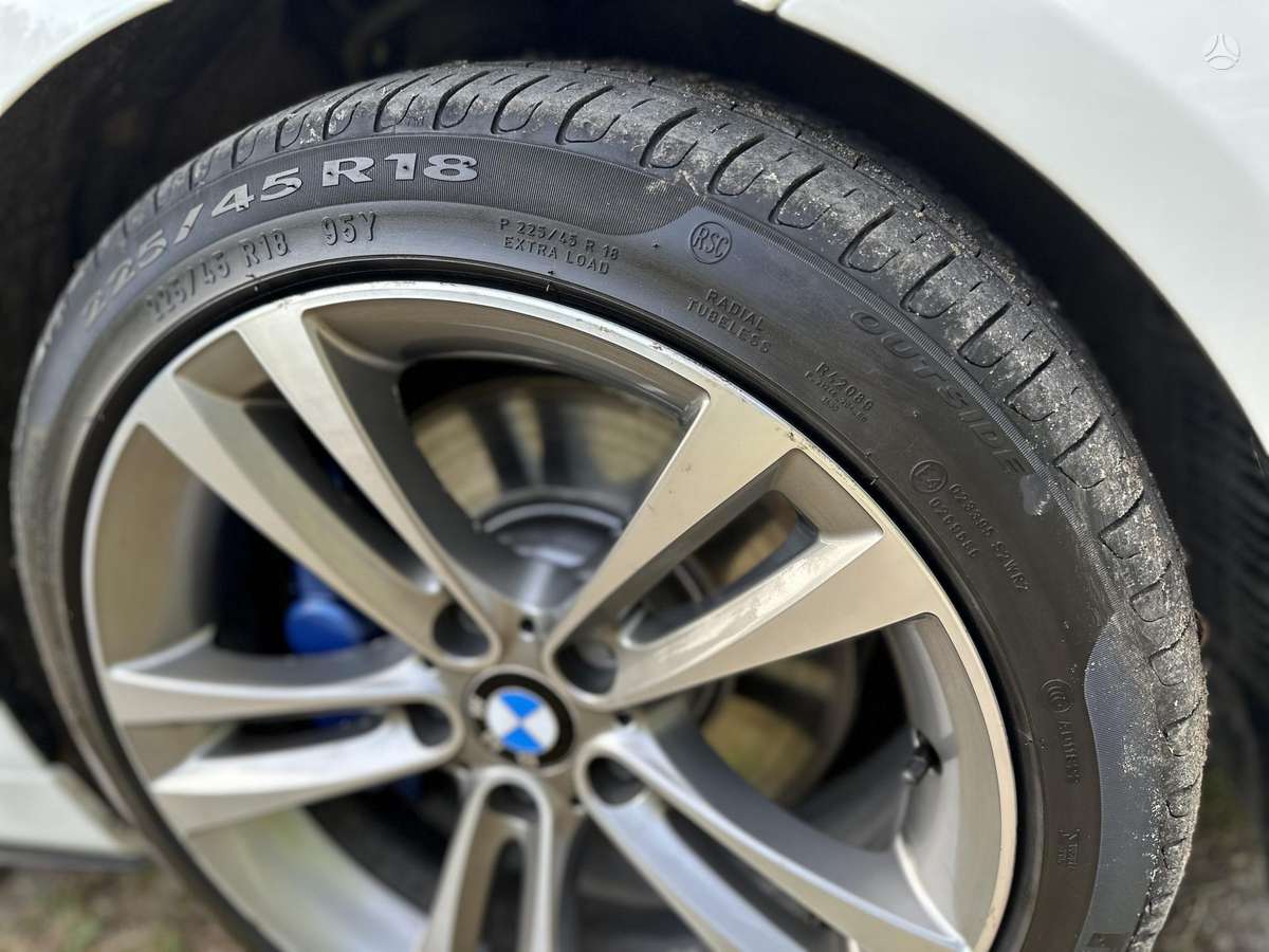 BMW 320, 2.0 l., Седан