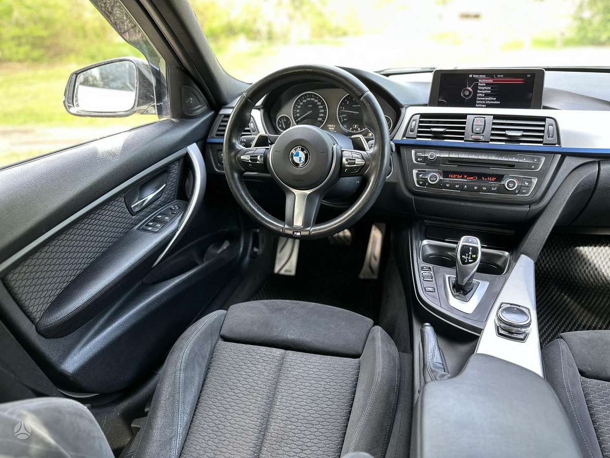 BMW 320, 2.0 l., Седан