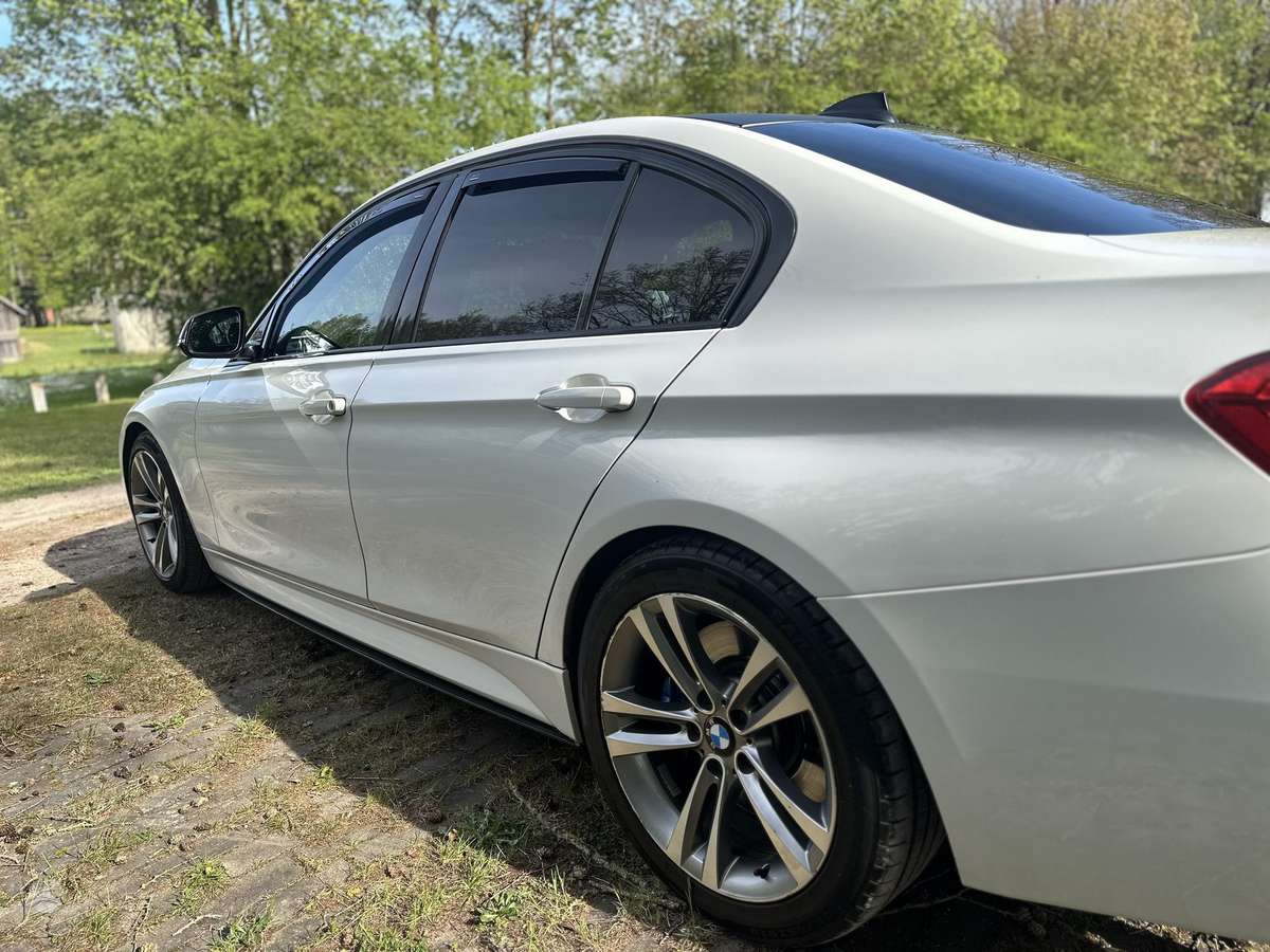 BMW 320, 2.0 l., Седан