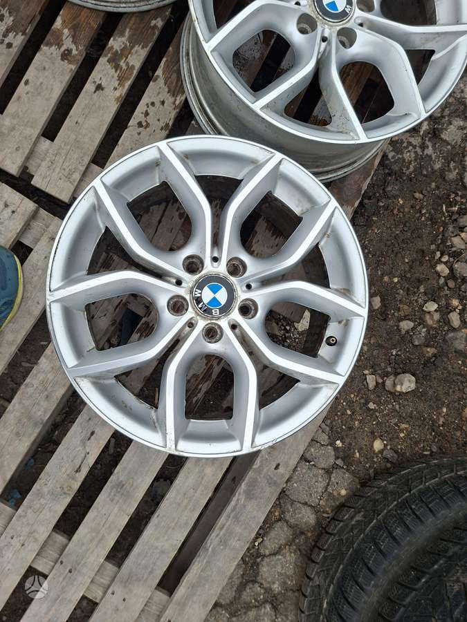 BMW 6787579, lengvojo lydinio, R18