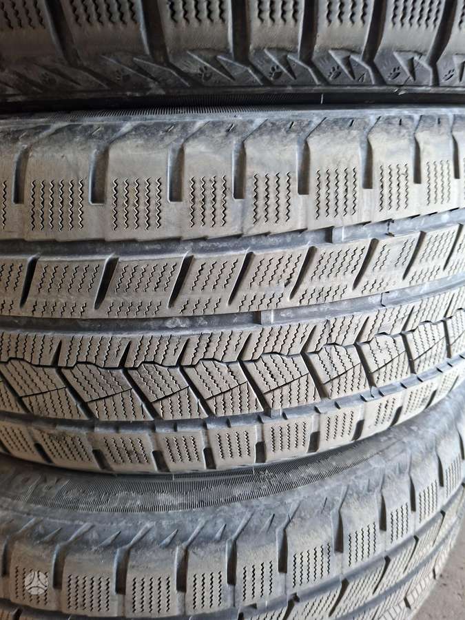 Rockblade, vissezonas 225/50 R17