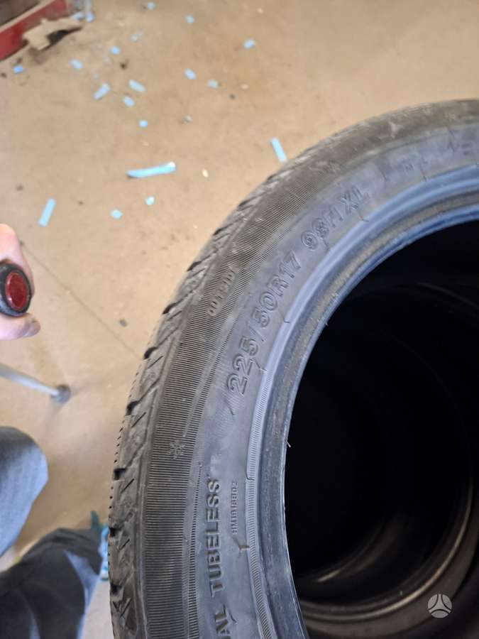 Rockblade, vissezonas 225/50 R17