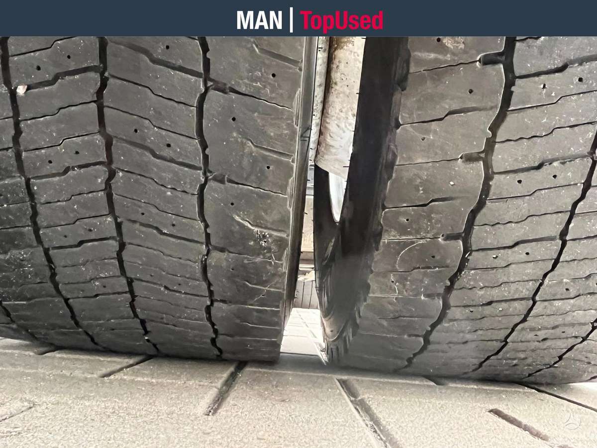 MAN 18.470 4x2 GX cab Retarder (9947), double sleeper