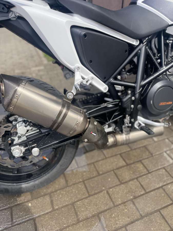 KTM Duke 690cc, supermoto