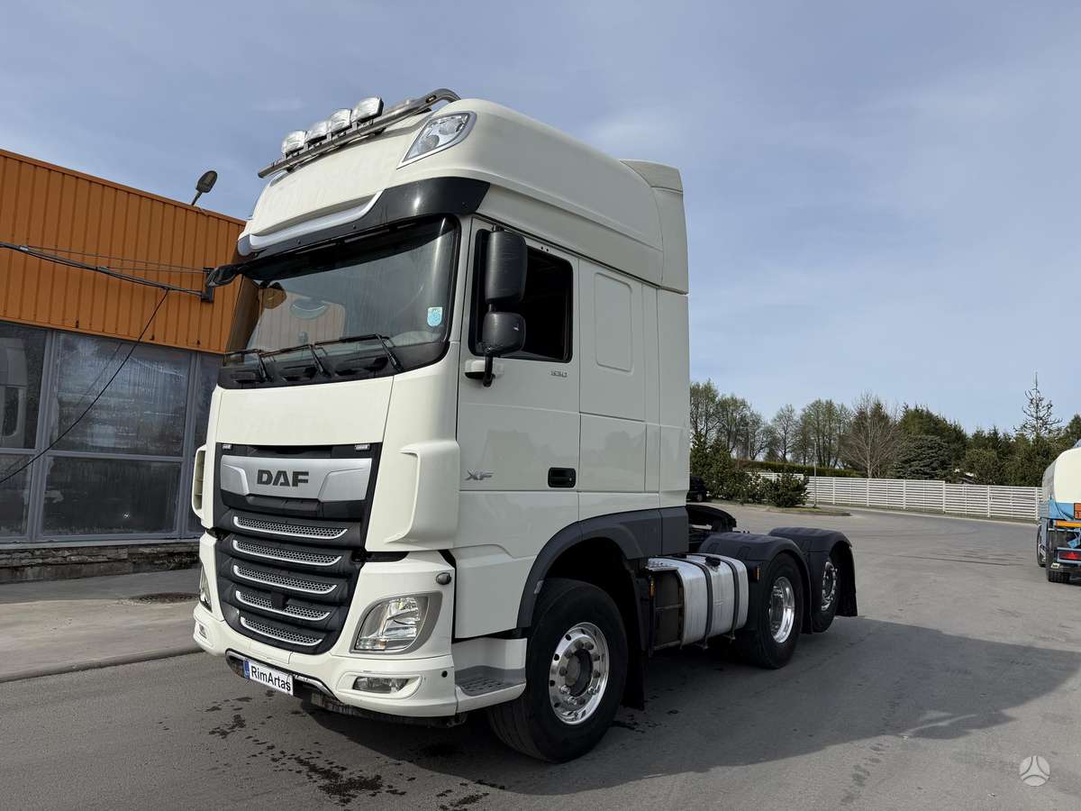 DAF XF530, double sleeper