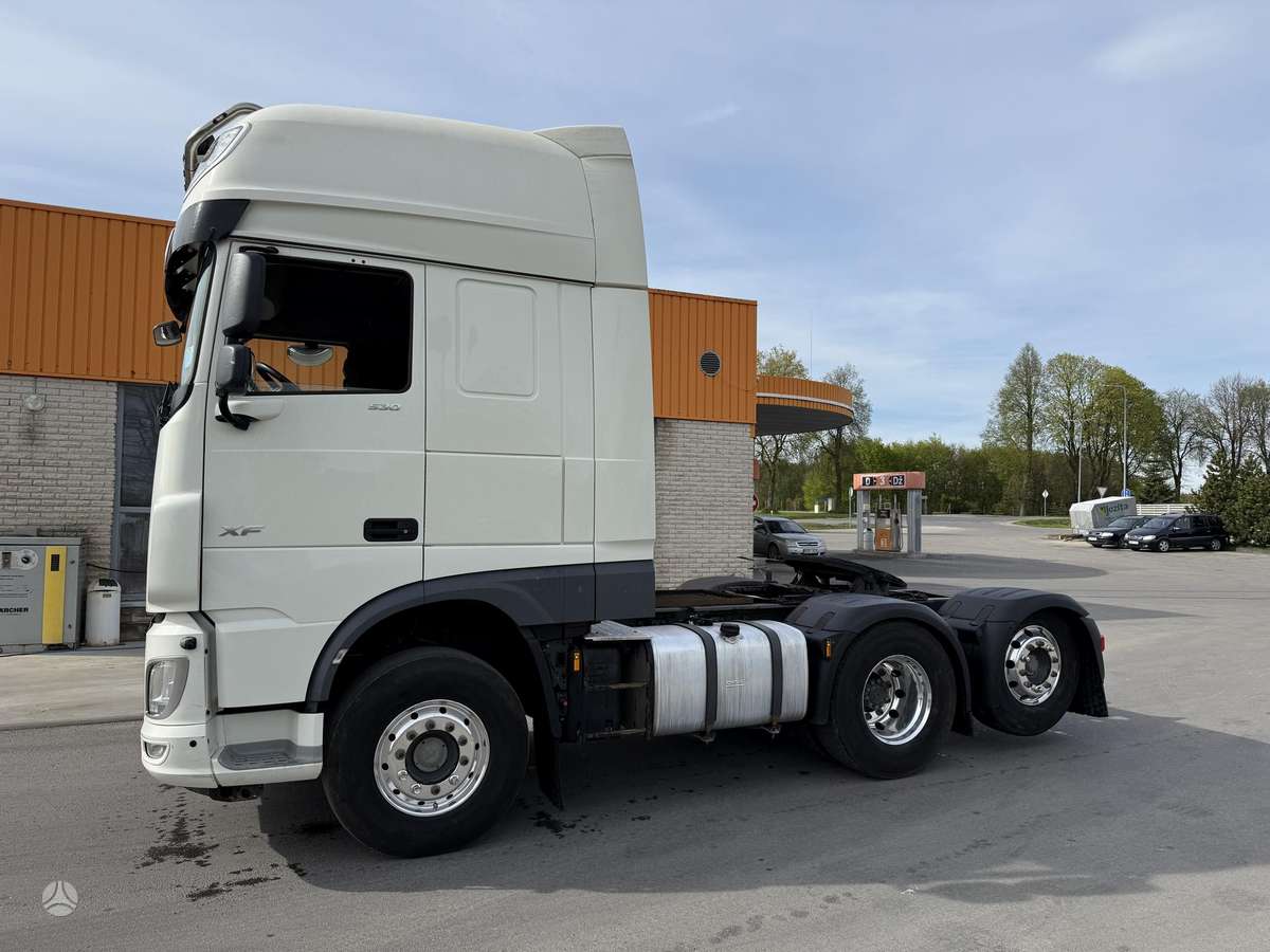 DAF XF530, double sleeper