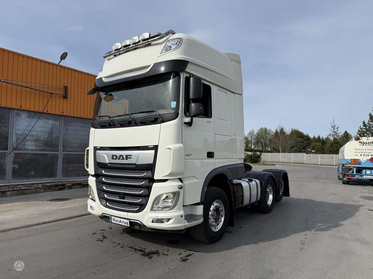 DAF XF530, double sleeper