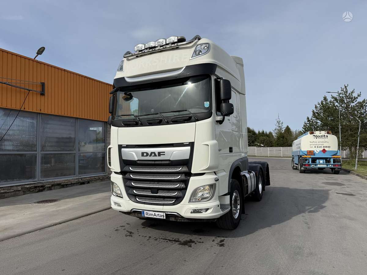 DAF XF530, double sleeper