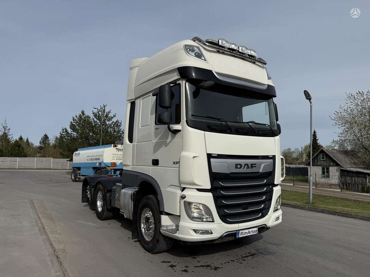 DAF XF530, double sleeper