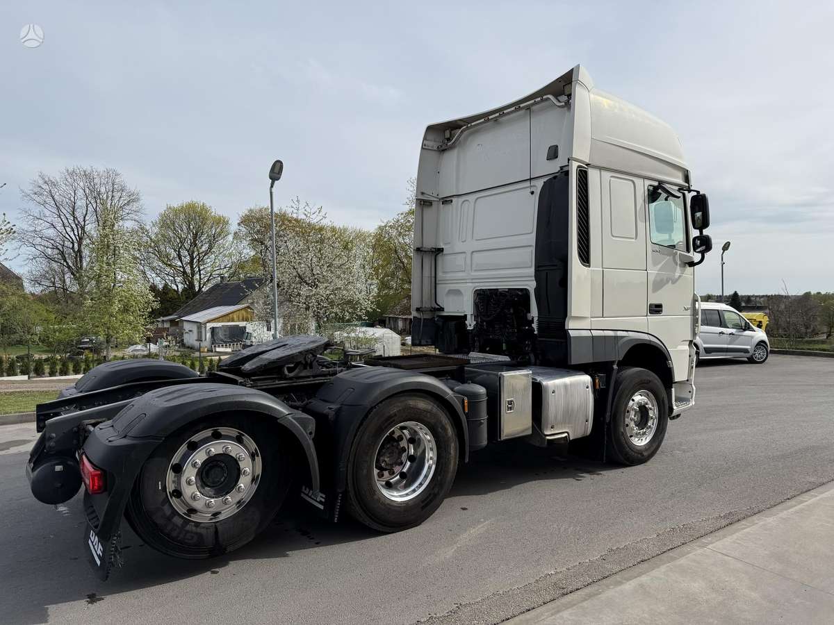 DAF XF530, double sleeper