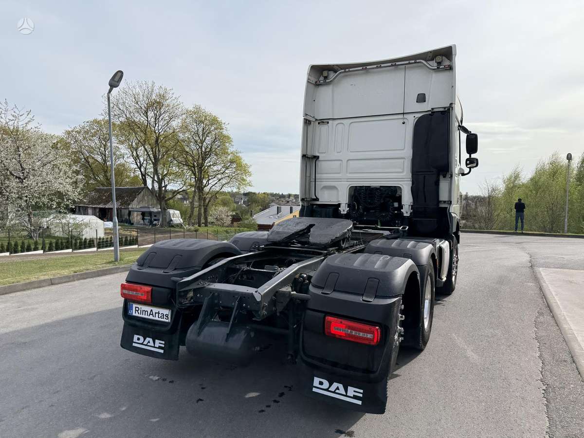 DAF XF530, double sleeper