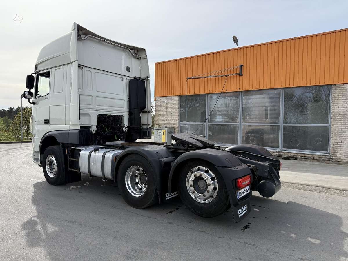 DAF XF530, double sleeper