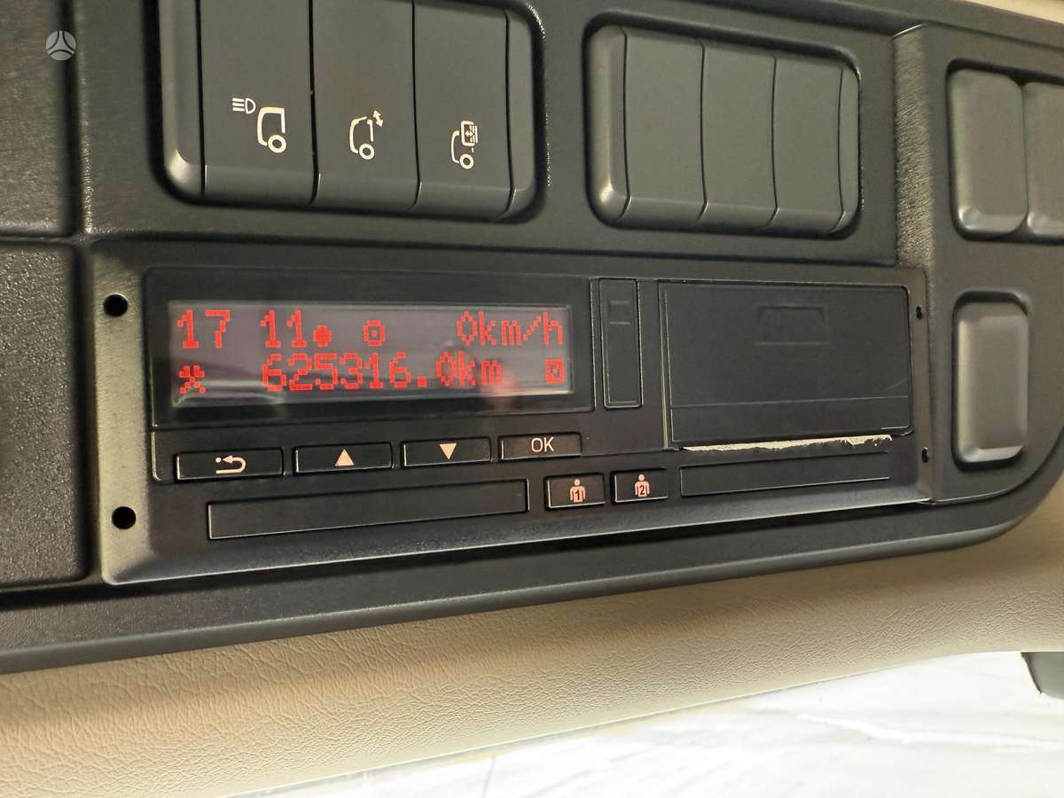 DAF XF530, double sleeper
