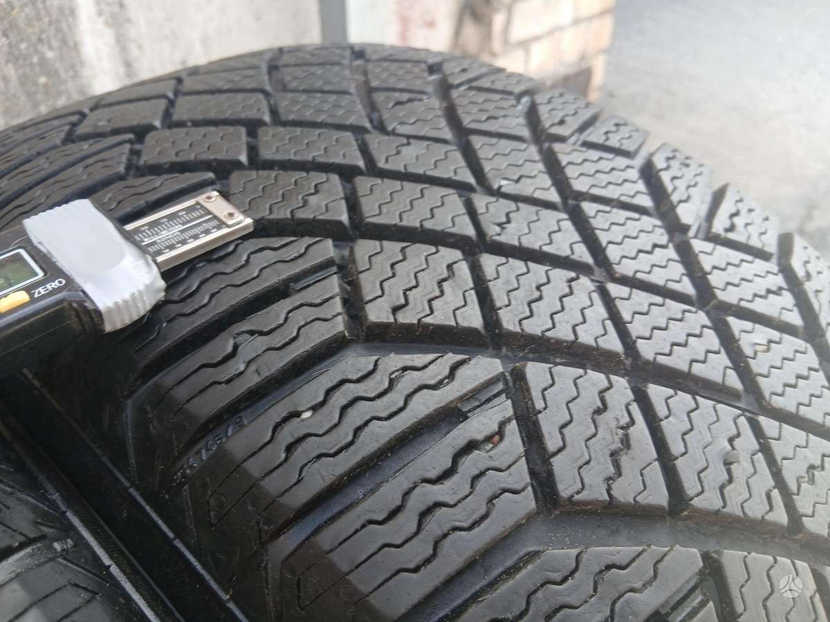 Continental, universalios 235/55 R18