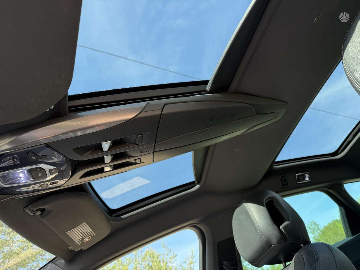 Citroen DS5, 1.6 l., hatchback