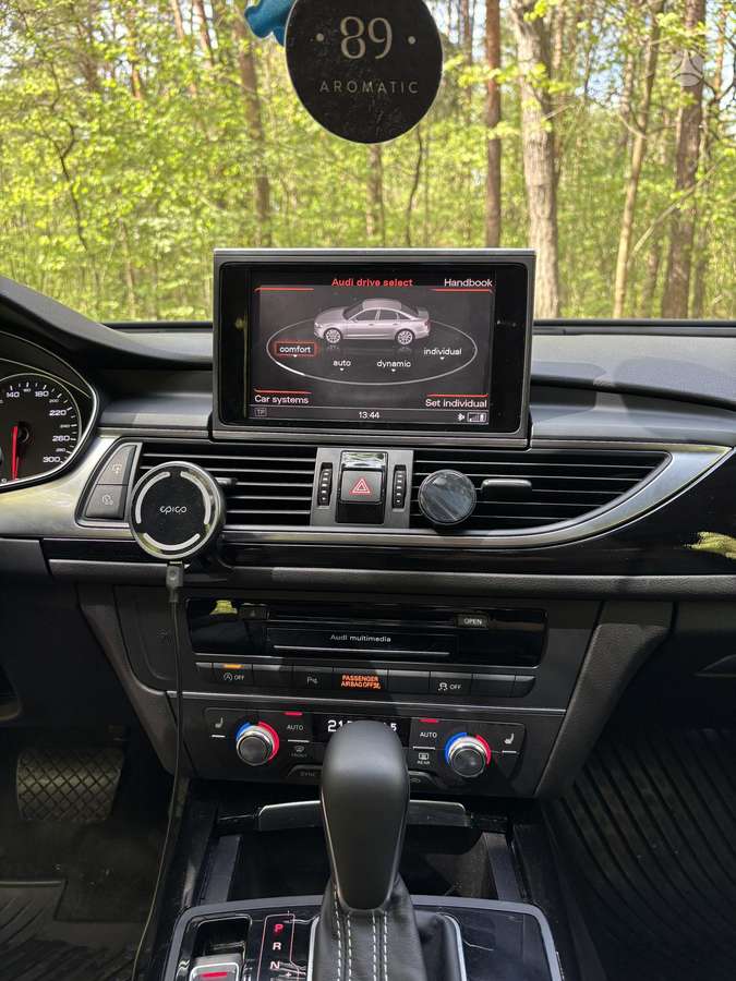 Audi A6, 3.0 l., Седан